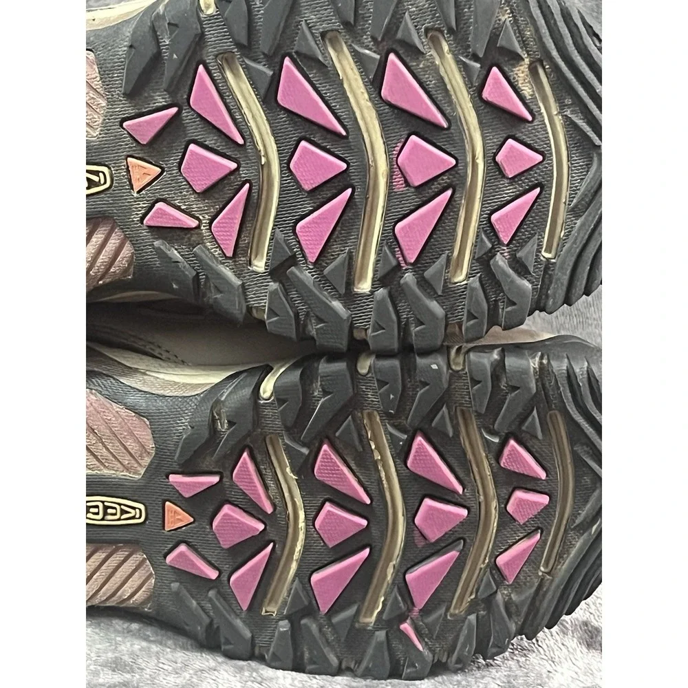 Keen Women Boots Targhee III Mid Waterproof Hiking  Weiss/Boysenberry  Sz 6 Gorp